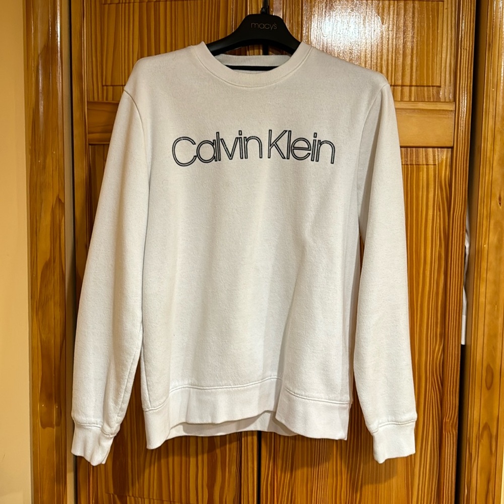 Men’s Calvin Klein Sweater Medium